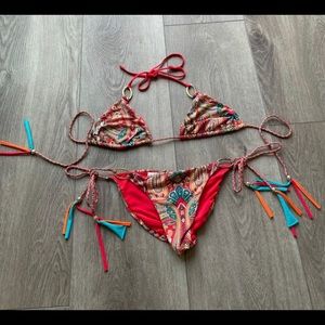 BEACH BUNNY SWIMWEAR PAISLEY PRINT BIKINI LARGE scrunch butt